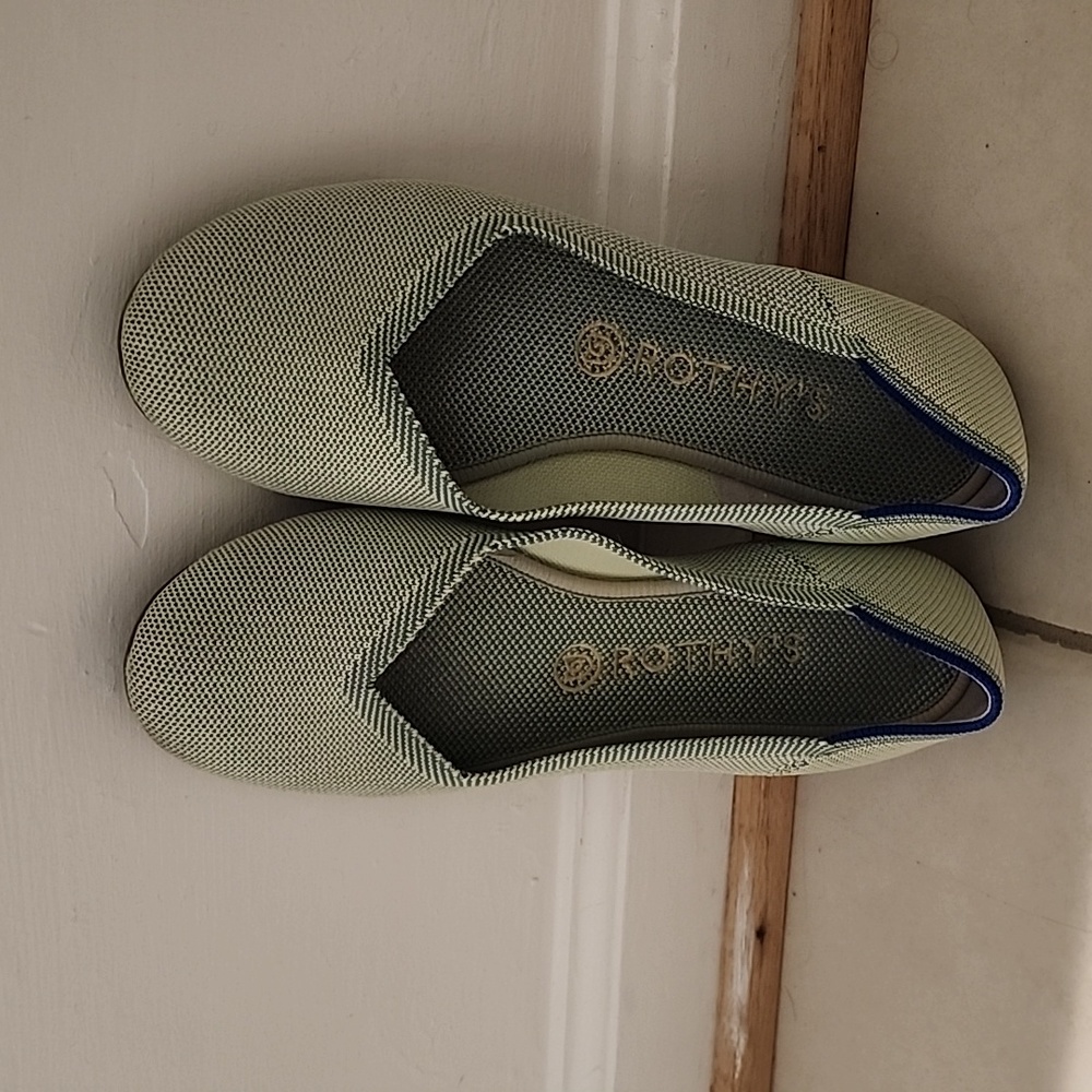 Rothy light green 9